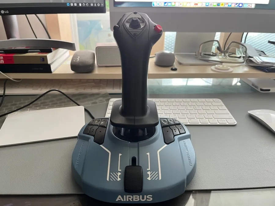 비해용 조이스틱, 에어버스 에디션으로 잘 인식합니다.